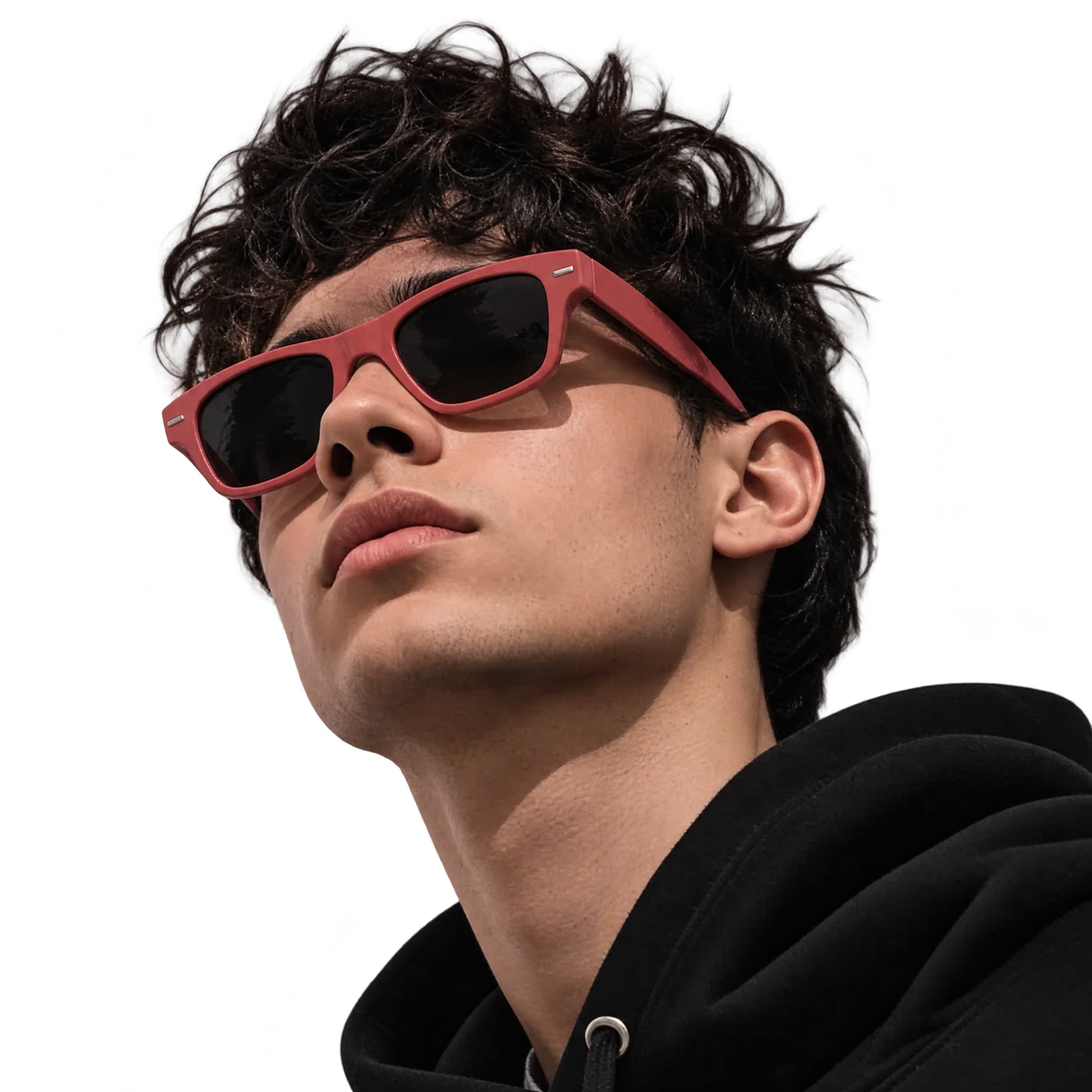 Chico con gafas de sol rojas Glassitas