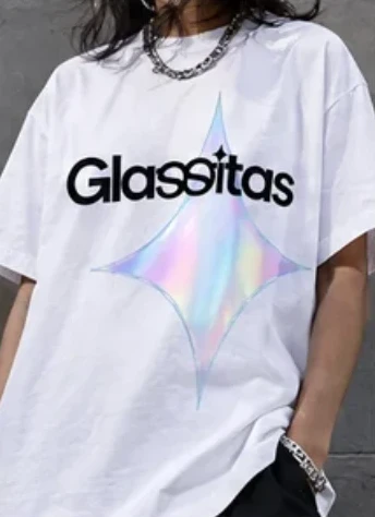 Camiseta blanca Glassitas con estrella holográfica